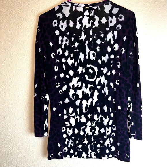 St. John Purple Printed Scoop Neck Blouse Sz P - Picture 10 of 12